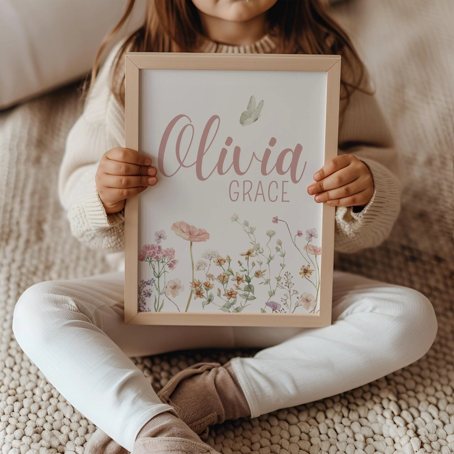 This Boho Style Wildflowers Nursery wall art is personalized with the child's name and initial The colors of the font can be customised to suit your decor needs.

Shop now and create beautiful nursery wall art with your child’s name today!

SuArtPrint Studio offers high-resolution printables, available for digital download.